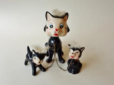 首振り親子の黒猫 - 倉敷 こきーゆ