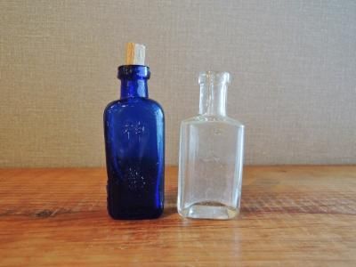当時物 神薬 東京資生堂 青色八角瓶 エンボス 薬瓶 戦前 コルク付