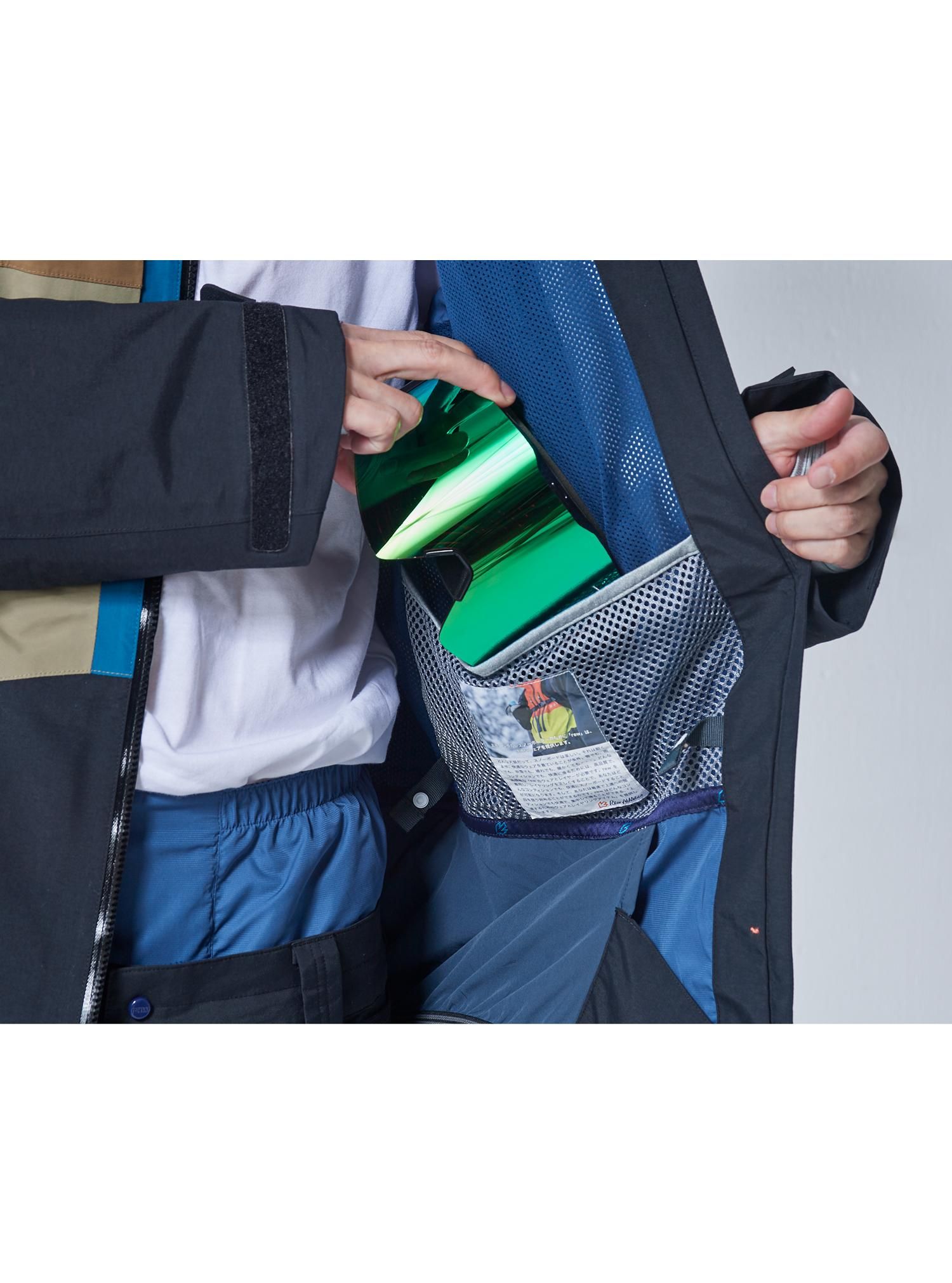 r KAMIKAZE JKT 25 [ GORE-TEX］ BLACK x KHAKI x SAND x B-GREEN