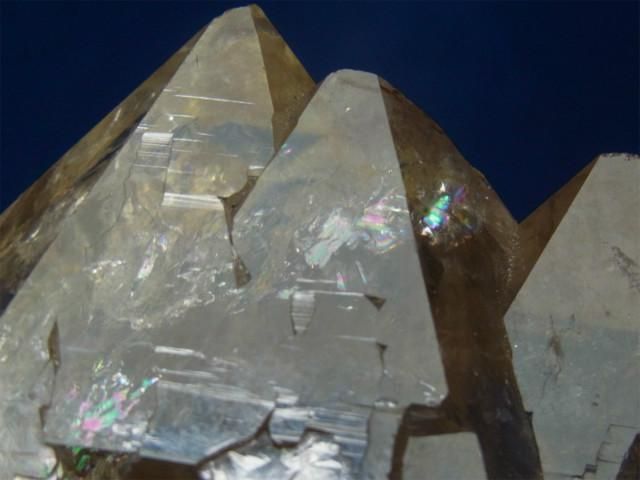 スカルドゥ産ヒマラヤカテドラル水晶 薄いゴールデンヒーラー