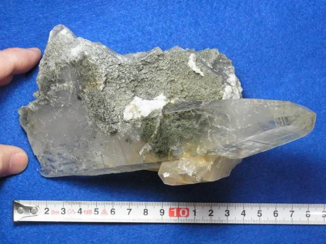 ガネーシュヒマール産 ヒマラヤ水晶クラスター クローライト ガネーシュヒマール産 ヒマラヤ水晶クラスター クローライト