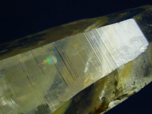 ガネーシュヒマール産ヒマラヤ水晶 クローライト、レコード