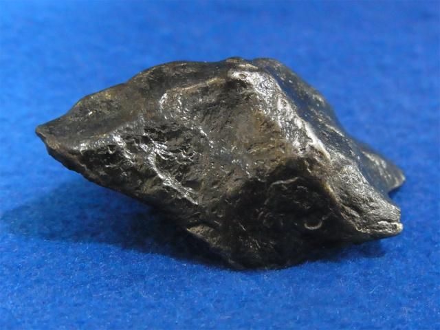 幻獣シリーズ】米伝ギベオン隕石 キャニオンディアプロ隕石 置物￼