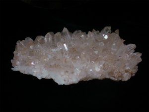 マニカラン産ヒマラヤ水晶大型ピンククラスター　イシス、左右水晶、タイムリンク