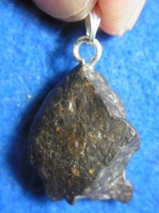 石質隕石（コンドライト）NWA８６９　ペンダントトップ１