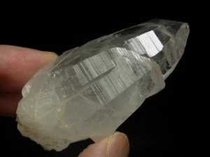 ガネーシュヒマール産　ヒマラヤ水晶　成長干渉水晶（グロースインターフェレンス）、グランドレコードキーパー、ごく薄いオーラフレイム