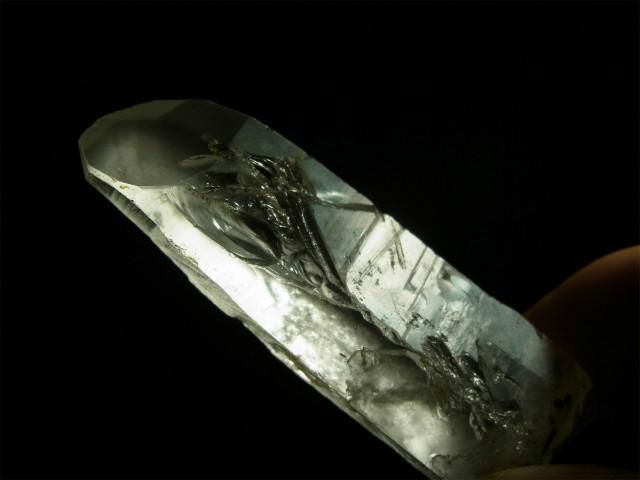雷水晶・ライトニングクォーツ ウィンドウ、凄まじい雷の痕跡 雷水晶・ライトニングクォーツ ウィンドウ、凄まじい雷の痕跡