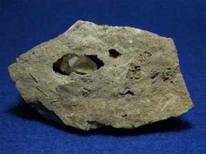ハーキマー水晶母岩付３３２g