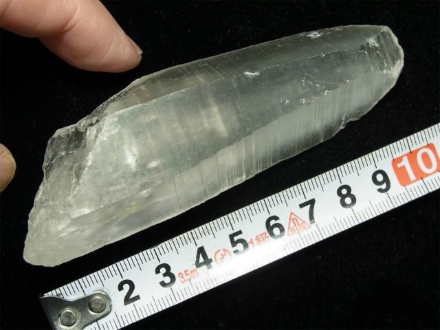 レムリアンシード、レムリアン水晶、カブラル産レムリアン水晶、レコードキーパー、逆三角形の窪み、レインボー水晶