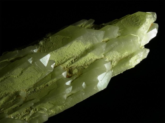 マダガスカル産緑水晶カテドラル 両剣、グリーンファントム、イシス