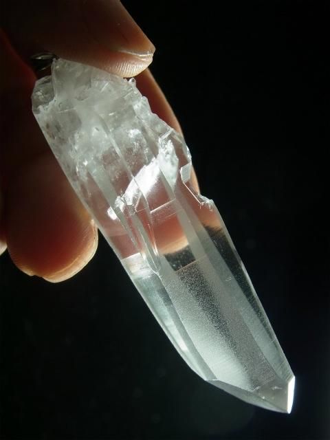 レムリアンシードペンダントトップ 36 キークリスタル - 水晶