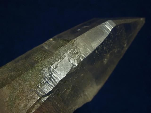 ガネーシュヒマール産ヒマラヤ水晶 クローライト、レコード ガネーシュヒマール産ヒマラヤ水晶 クローライト、レコード