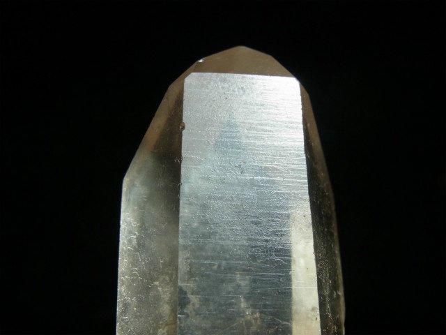 バイーア州産レムリアンシード 極薄いゴールデンヒーラー、微細な