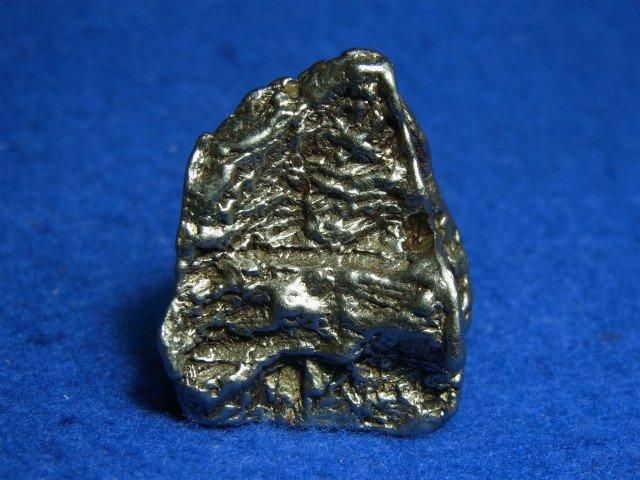 セロ・デル・インカ隕石（鉄ニッケル隕石） - 水晶専門店 EXークリスタル