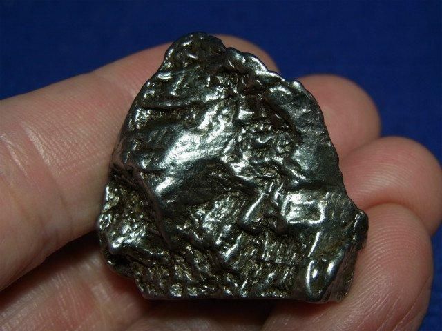 隕石の欠片 セロ・デル・インカ隕石（鉄ニッケル隕石） - 水晶専門店 EX