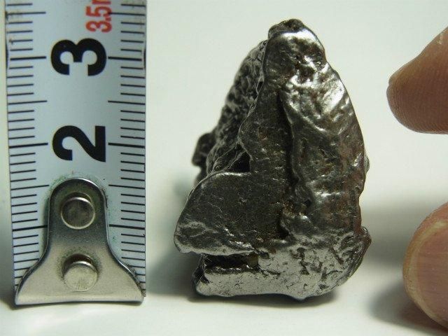 隕石の欠片 セロ・デル・インカ隕石（鉄ニッケル隕石） - 水晶専門店 EX