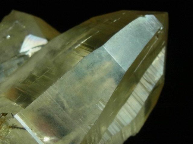 シガール産ヒマラヤ水晶 ゴールデンヒーラー、薄いオーラ シガール産ヒマラヤ水晶 ゴールデンヒーラー、薄いオーラ