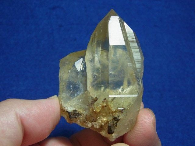 シガール産ヒマラヤ水晶 ゴールデンヒーラー、薄いオーラ シガール産ヒマラヤ水晶 ゴールデンヒーラー、薄いオーラ