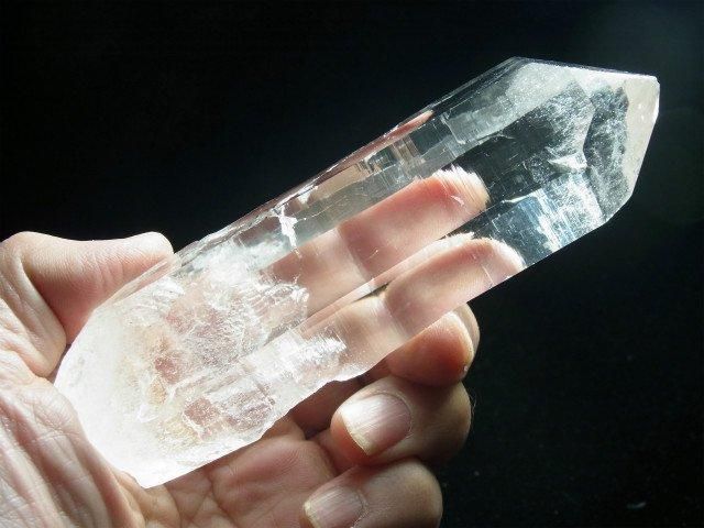 ヒマラヤマニハール水晶1.12Kg・虹入り・レコードキーパー入・透明感・清正井 マニハール産ヒマラヤ水晶 カテドラル、レコードキーパー、氷の