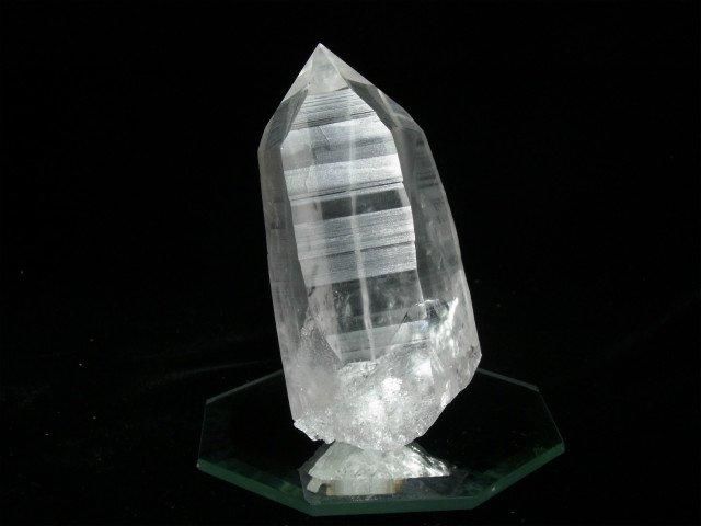 レムリアンシード水晶クラスター　干渉された日本式双晶　透明度高く美しい レムリアンシード水晶クラスター干渉された日本式双晶透明度高く