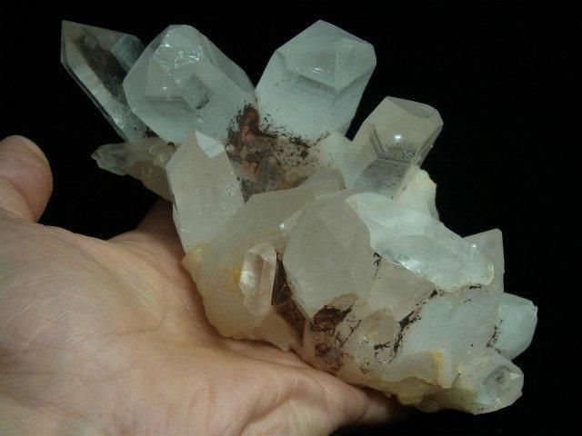 （m13）マニカラン水晶マスタークリスタル虹レムリアンリッジ大型単結晶 マニカラン産ヒマラヤ水晶 イシス、両剣、左右水晶 - 水晶専門店