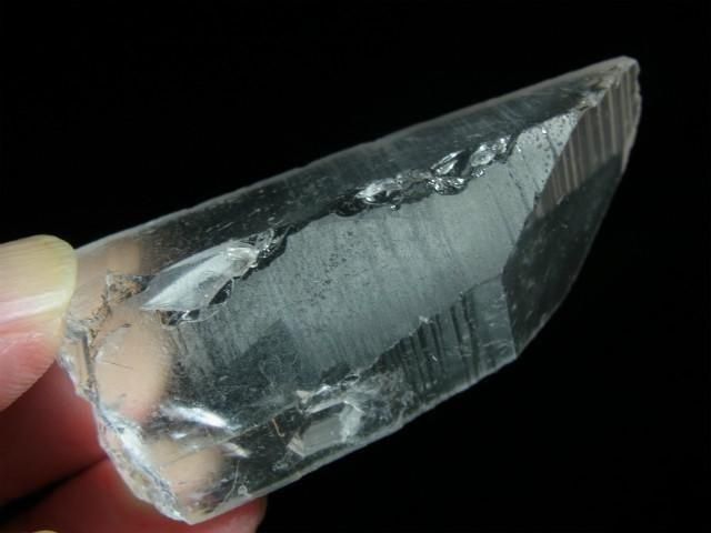 レムリアンシード　ライトニングクォーツ ライトニングレムリアンシード（レムリアン雷水晶）透明度、見事なキー