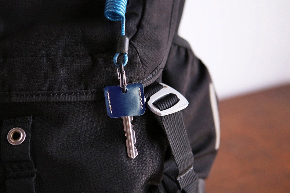 本革でできた鍵の服は静電気対策や防犯対策にも役立つ 鍵カバー