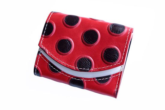 小さい財布 小さいふ。イタリアンレザー+アートシリーズ「ペケーニョ あかてんとう虫」赤×黒 - 小さい財布の小さいふ。クアトロガッツ　公式Webshop