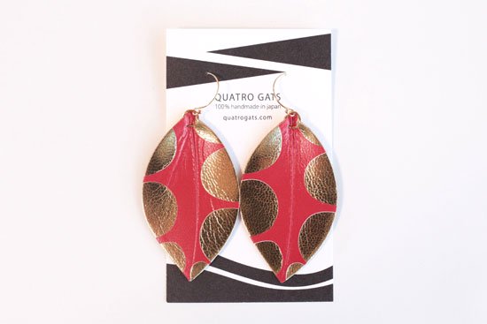 革のアクセサリー　葉 -Leaf-  wide　ルワンダ　赤×ゴールド