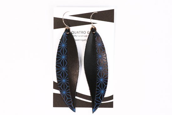 革のアクセサリー　葉 -Leaf-  long　麻の葉　青×黒