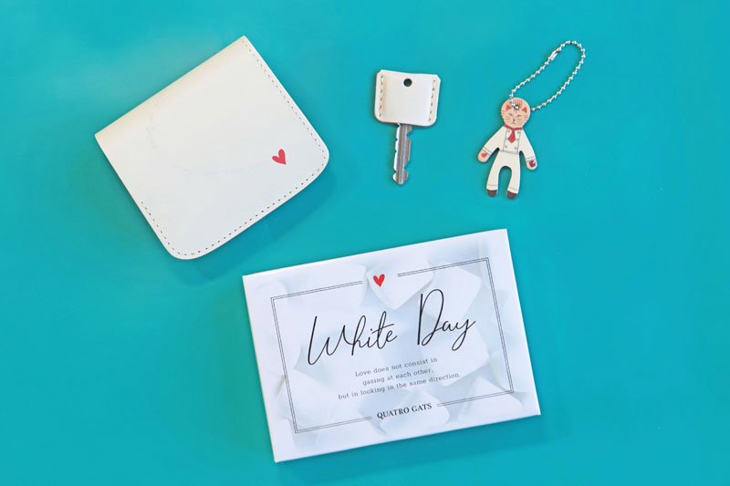 小さい財布 小さいふ。アニバーサリー記念日シリーズ  コンチャ ホワイトデー「ホワイトハートBOXセット」