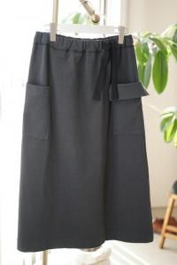<img class='new_mark_img1' src='https://img.shop-pro.jp/img/new/icons47.gif' style='border:none;display:inline;margin:0px;padding:0px;width:auto;' />easy wrap-like skirt/å