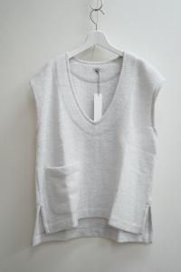 <img class='new_mark_img1' src='https://img.shop-pro.jp/img/new/icons2.gif' style='border:none;display:inline;margin:0px;padding:0px;width:auto;' />deep V-neck vest/ϰVͥå٥CLO430