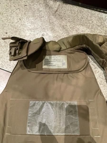 米軍放出品 ボディアーマーベスト 防弾ベスト IMPROVED ARMOR 米軍放出品 ボディアーマーベスト 防弾ベスト IMPROVED ARMOR