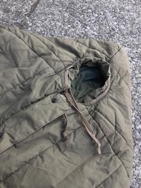 米軍放出品 スリーピング・バッグ 寝袋 INTERMEDIATE COLD(寒地用)