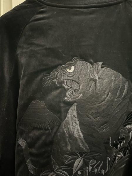 スカジャン 別珍 | 白虎 | 円形刺繍 - ミリタリーショップ FUJI