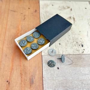 R-1875 Numbering Tacks white brass8ĥå