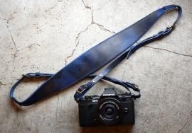 Italy Camouflage Leather Camera Strap [Navy]