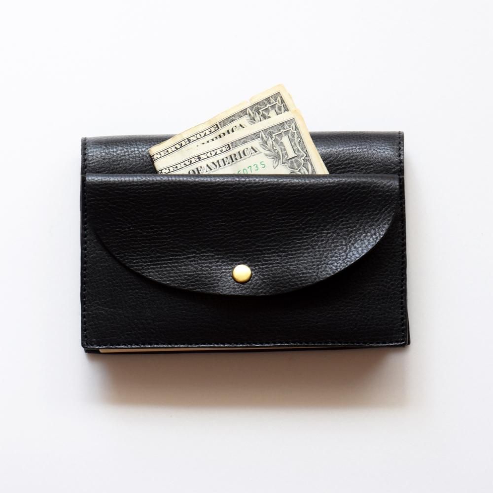ROBERU:本が好きでたまらない人のためのお財布