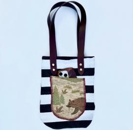 Border Paint Canvas mini Tote [Black x White] jacquard bear<img class='new_mark_img2' src='https://img.shop-pro.jp/img/new/icons13.gif' style='border:none;display:inline;margin:0px;padding:0px;width:auto;' />