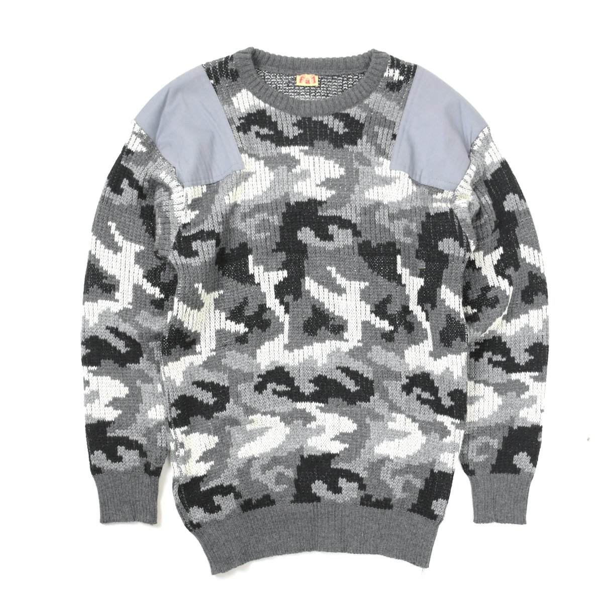 <img class='new_mark_img1' src='https://img.shop-pro.jp/img/new/icons23.gif' style='border:none;display:inline;margin:0px;padding:0px;width:auto;' />【DEAD STOCK】Itlian Army Metropolitan Sweater (Urban Camo)
                          </a>
            <span class=