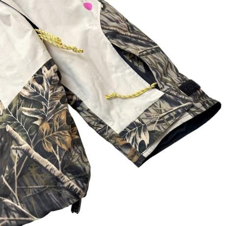 BERGHAUS×GRIFFIN(バーグハウス×グリフィン)からAQ2 MAUNTAIN BERGHAUS×GRIFFIN(バーグハウス×グリフィン)からAQ2 MAUNTAIN