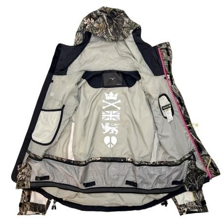 BERGHAUS×GRIFFIN(バーグハウス×グリフィン)からAQ2 MAUNTAIN BERGHAUS×GRIFFIN(バーグハウス×グリフィン)からAQ2 MAUNTAIN