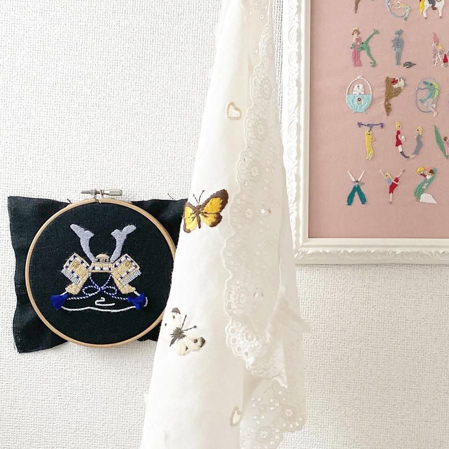 タペストリー　カブト　よろい　兜飾り　刺繍　掛け軸　五月人形 タペストリー カブト よろい 兜飾り 刺繍 掛け軸 五月人形