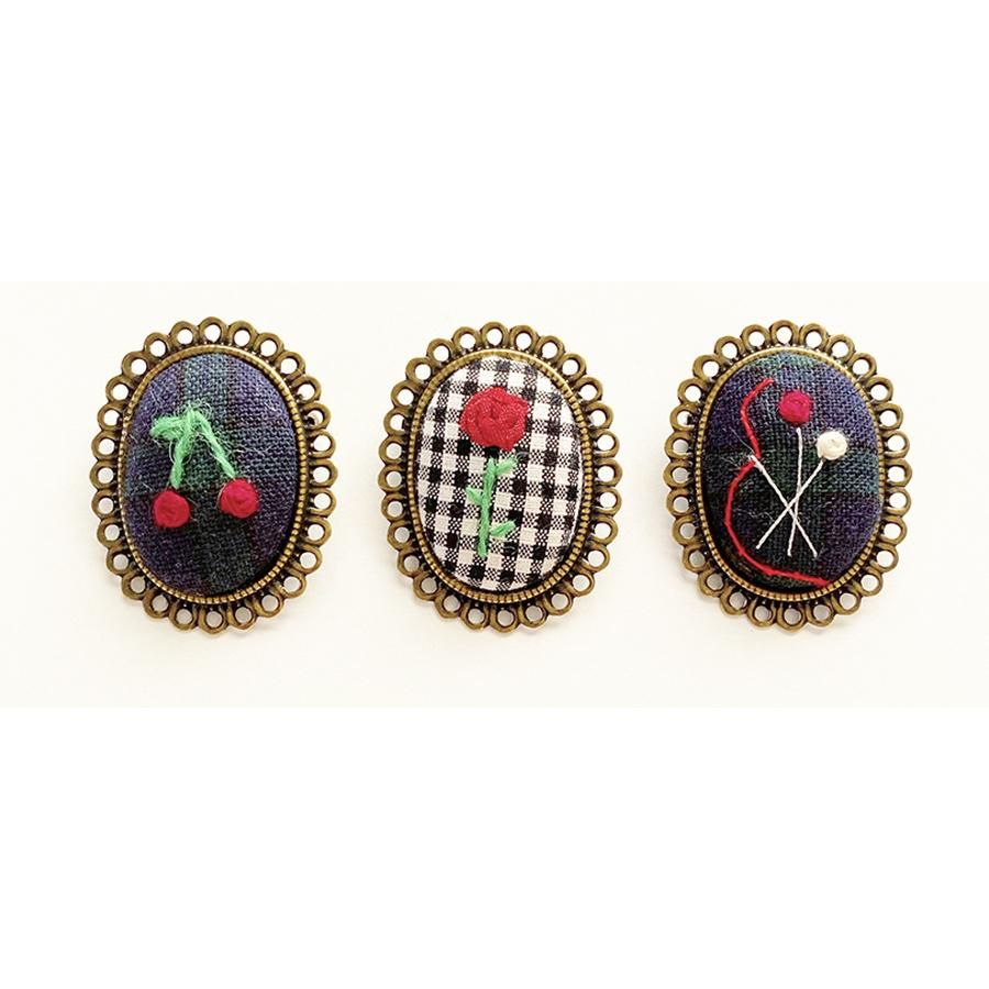 刺繍キットの通販 | 刺繍してブローチを作ろう | クロヤギシロヤギ