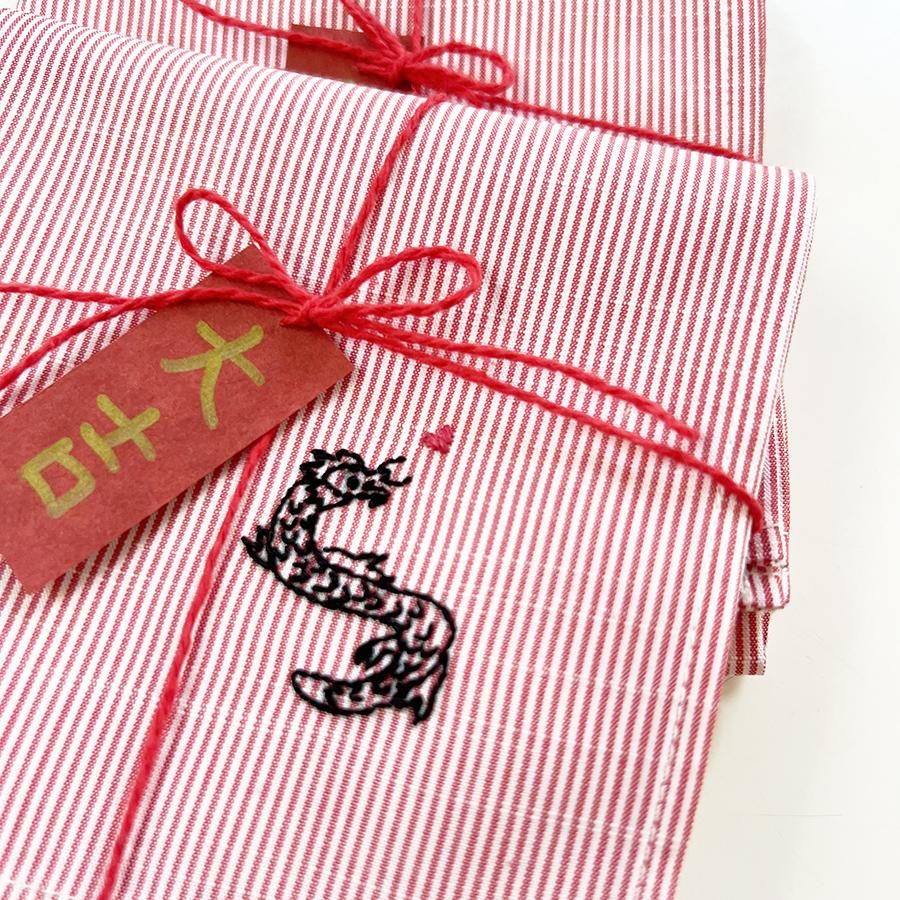 刺繍キットの通販 | 龍と蛇のアルファベット刺繍キット | クロヤギシロヤギ