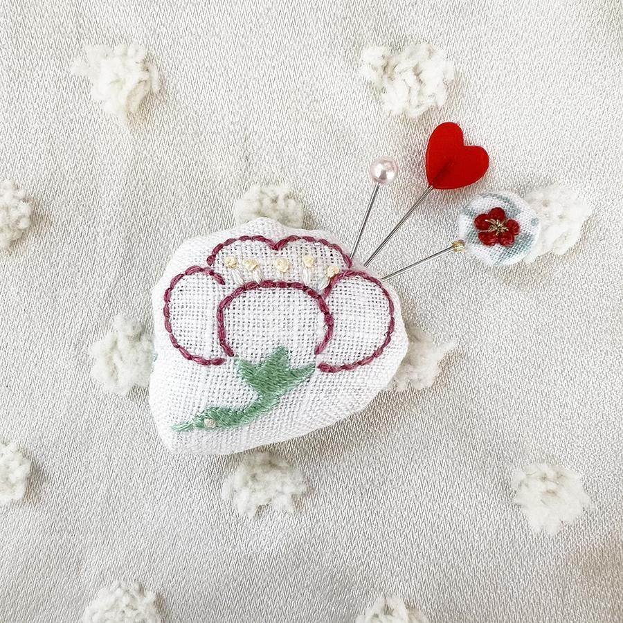 まち針,ピンクッションの通販 | 縁起物ピンクッション_刺繍