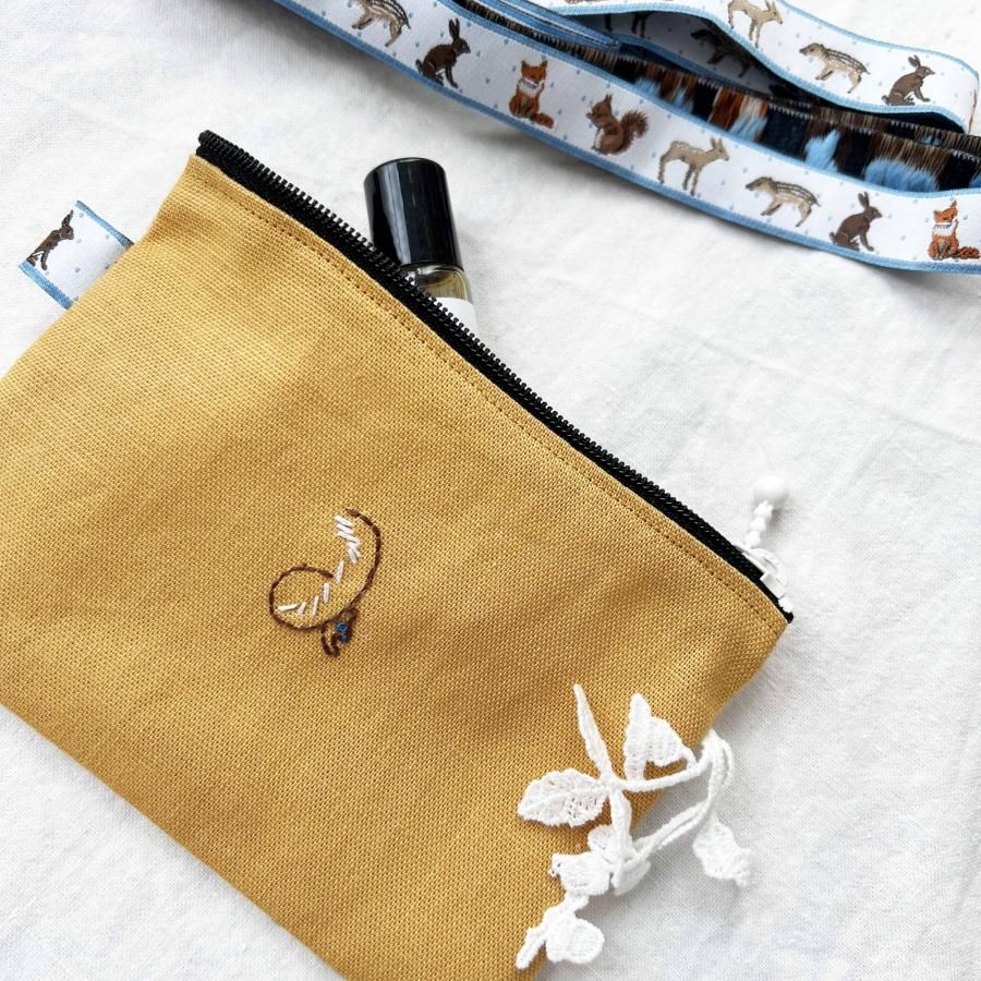 刺繍ワークショップ申込 | オンライン[2025/10/19]季節のことば刺繍 3