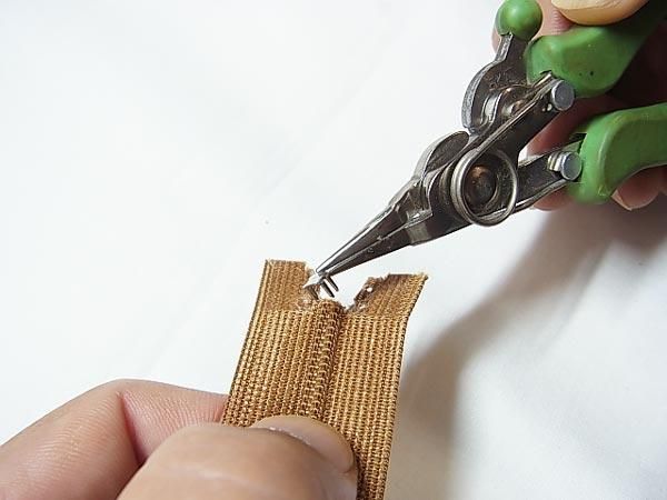 Ykk 3c コイルファスナー用止め金具 3c 下止め 0個入 通販 手芸の店 もりお