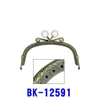 ■廃番■ イナズマ 口金 くし型縫い付け玉付小物がま口 BK-12591 AG